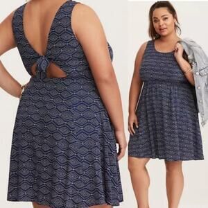 TORRID Navy Blue Challis Open Back Sleeveless Dress Lightweight Plus Sz 1X